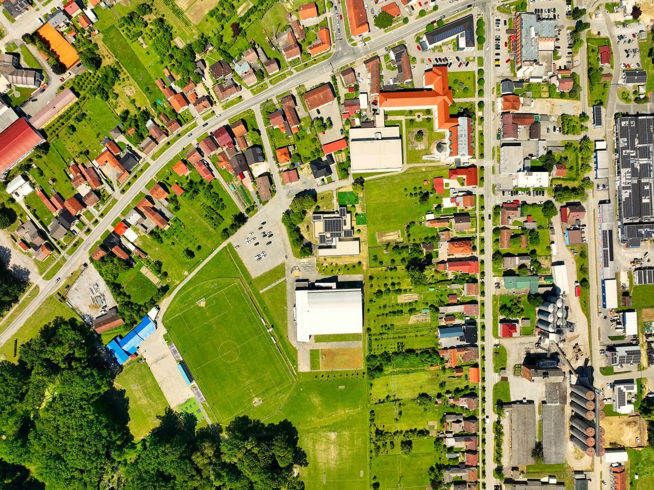 Explore the vibrant urban landscape of Garešnica, Croatia from above.